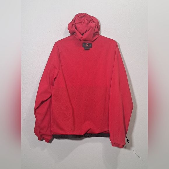 Nike Air Jordan Essentials Woven Men's Jacket in Red and Black, Size M. - Picture 10 of 16